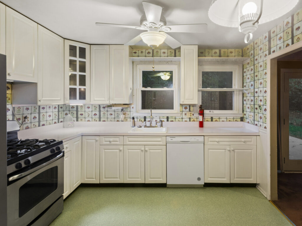 Your Home Sold Guaranteed Realty - Vinny Steo