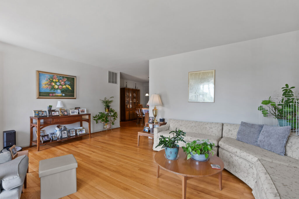 Your Home Sold Guaranteed Realty - Vinny Steo
